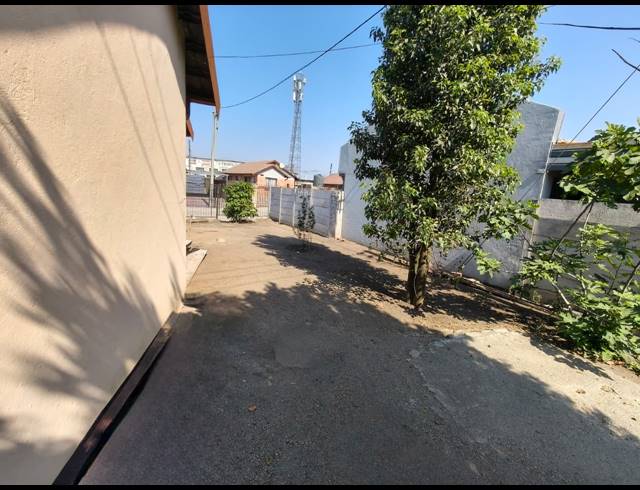 3 BEDROOM HOUSE FOR SALE IN BOITEKONG
